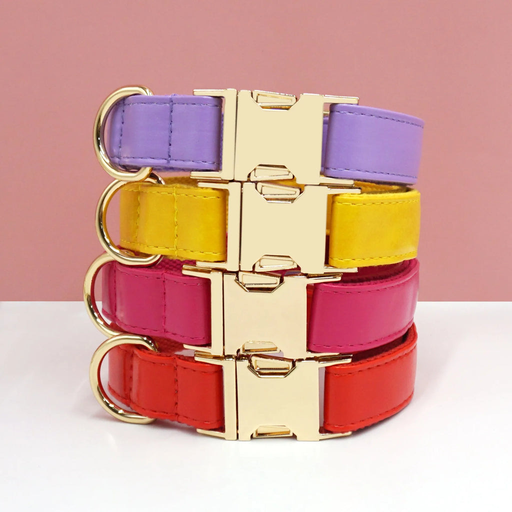 Leather dog collar with colour blocking design in caramel colour, size M