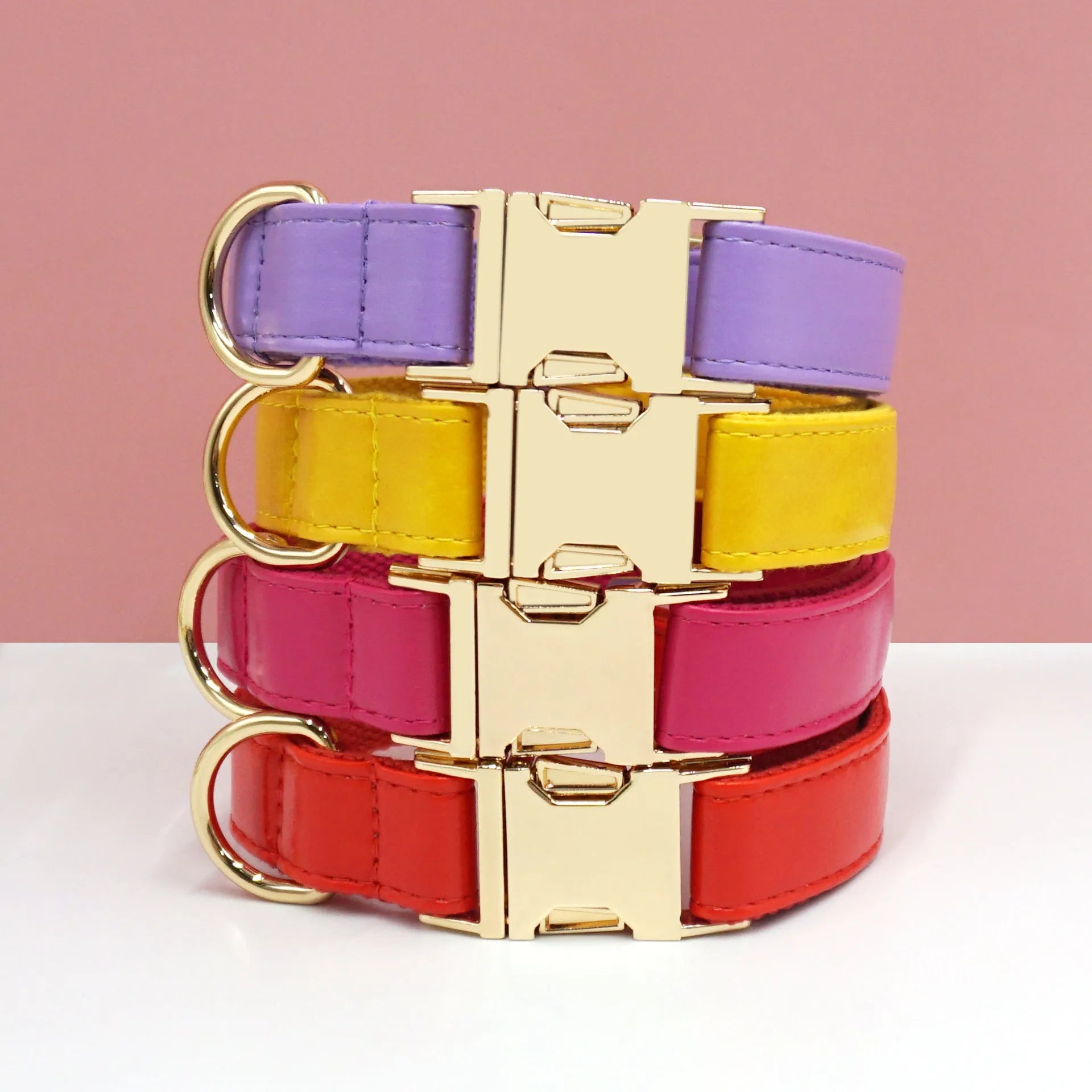 Leather dog collar with colour blocking design in caramel colour, size M