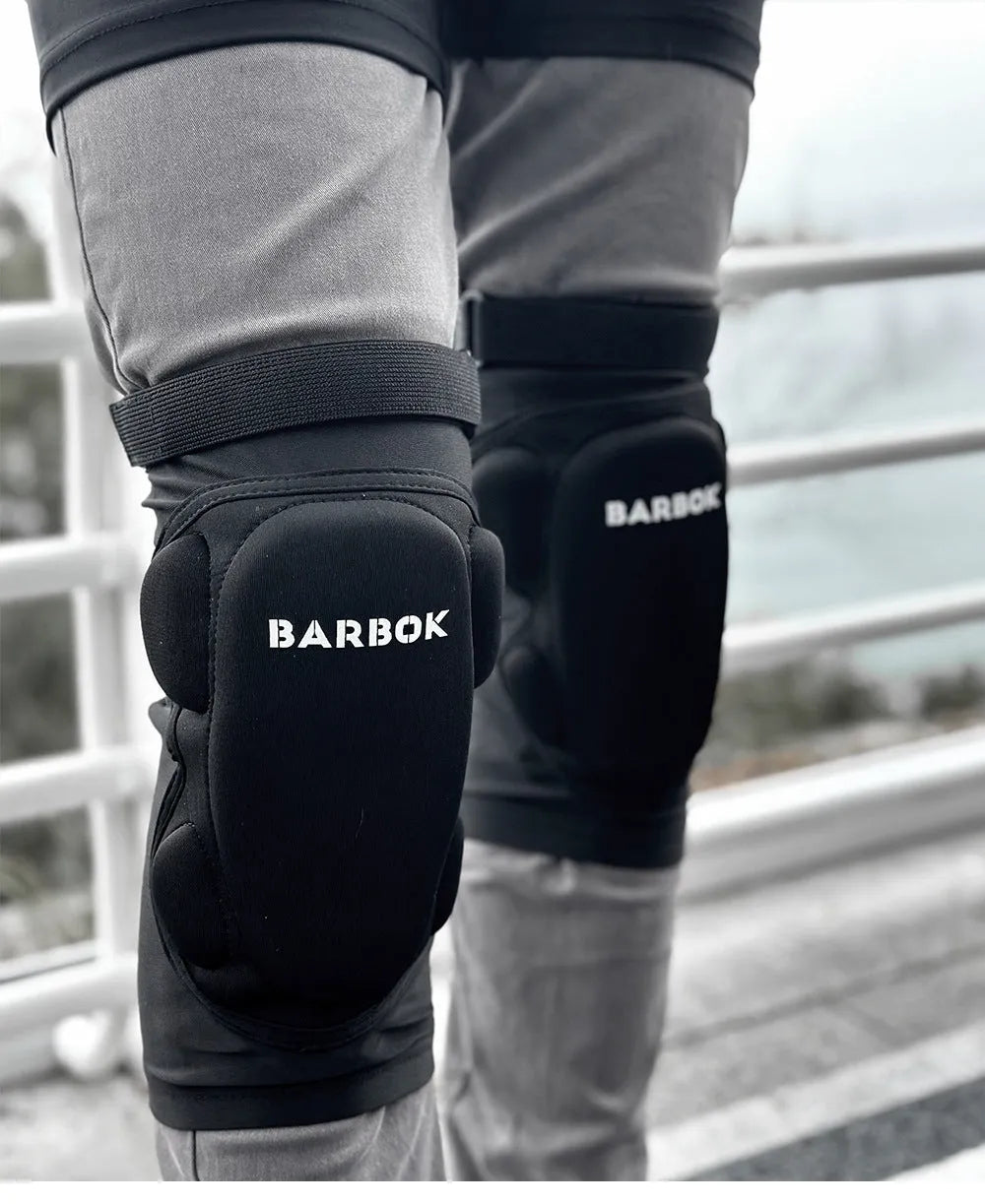 Black roller skating hip pad pants made from spandex and NBR foam for fall protection