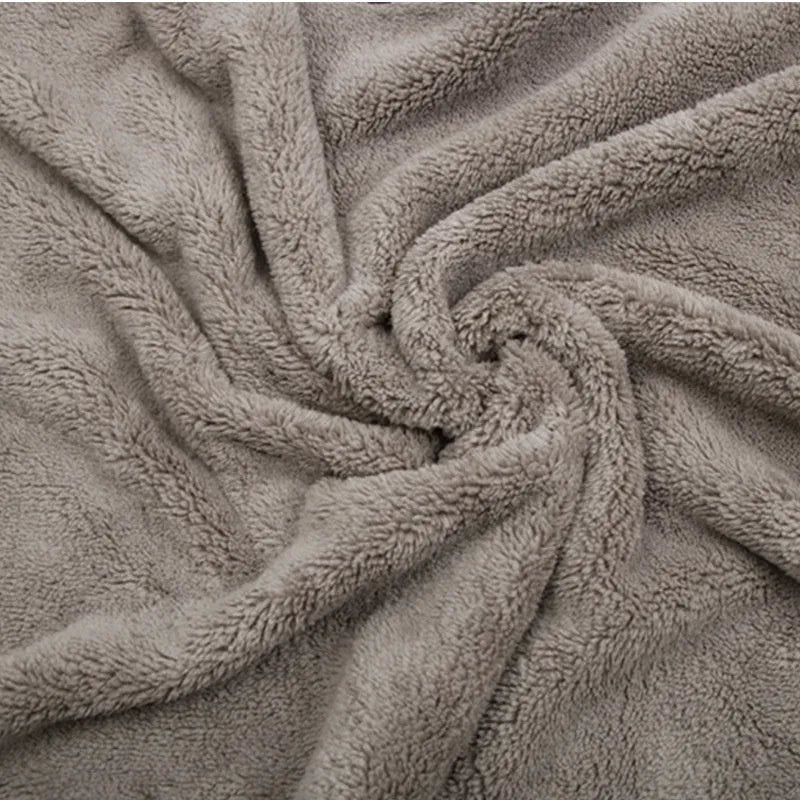 75x35cm and 60x40cm microfiber car drying towel shown flat