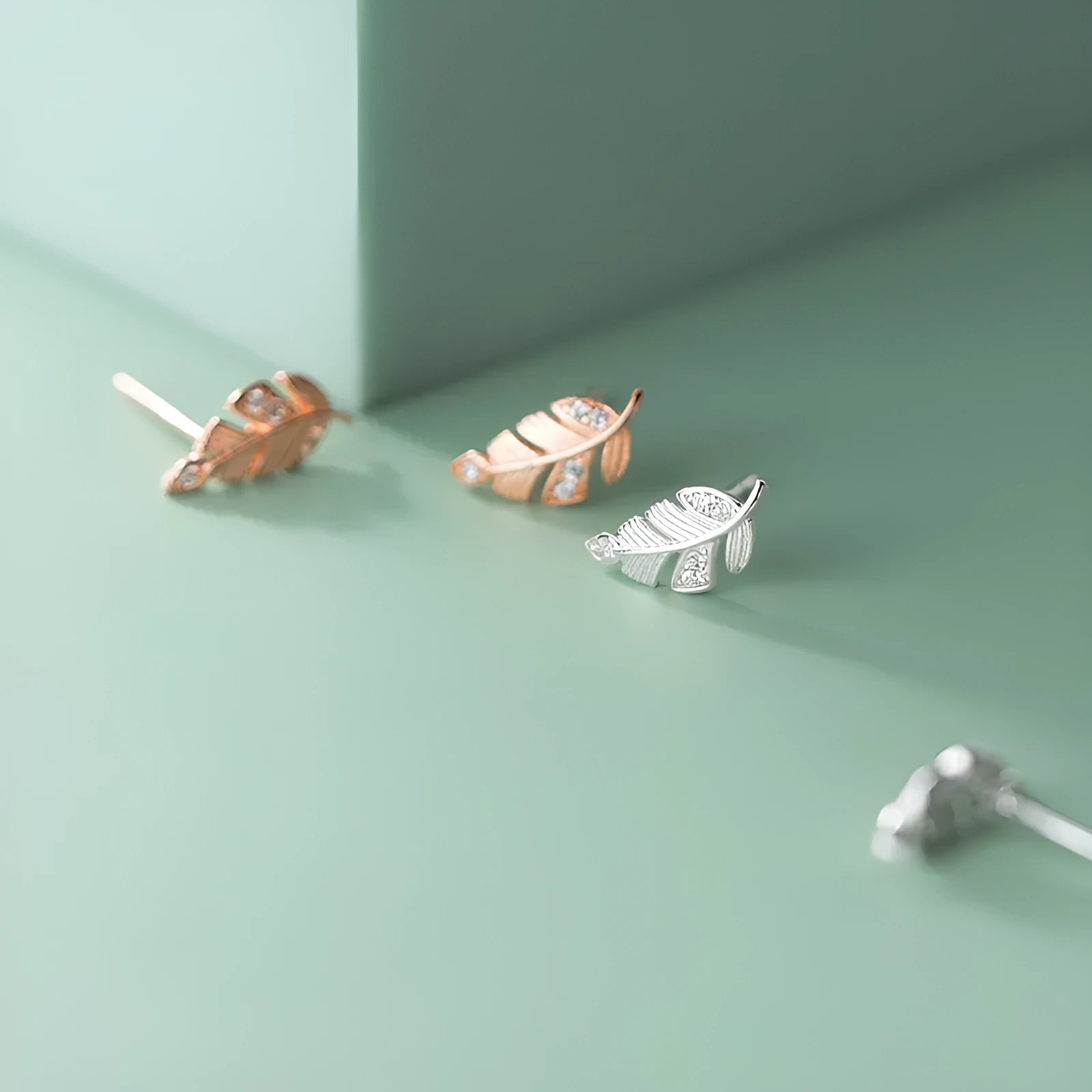 Fashion willow leaf stud earrings for women mori style micro-inlaid leaves copper rose gold and white gold colours