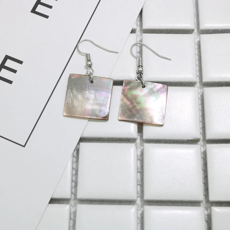 Shell geometric earrings for women in retro style with square panther or rectangular shell designs