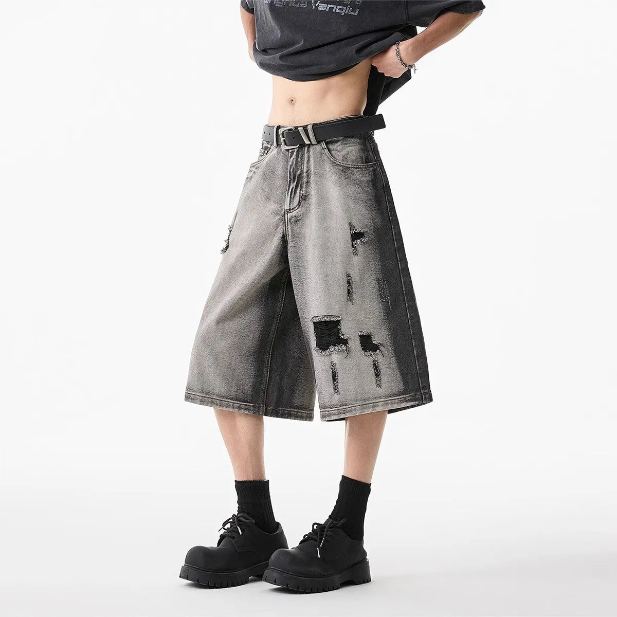 Gray high street water washed hole denim shorts for women retro loose fit cropped cotton summer shorts