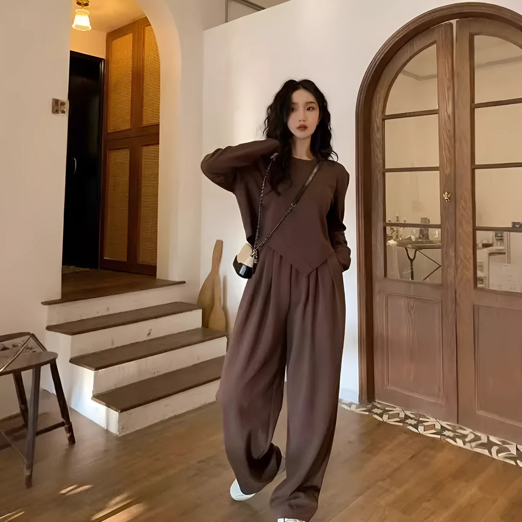 Women's khaki casual sports suit with loose fit top and trousers in Japanese Korean style