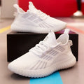 Men's white breathable fabric sports shoes with low-top design and platform heel