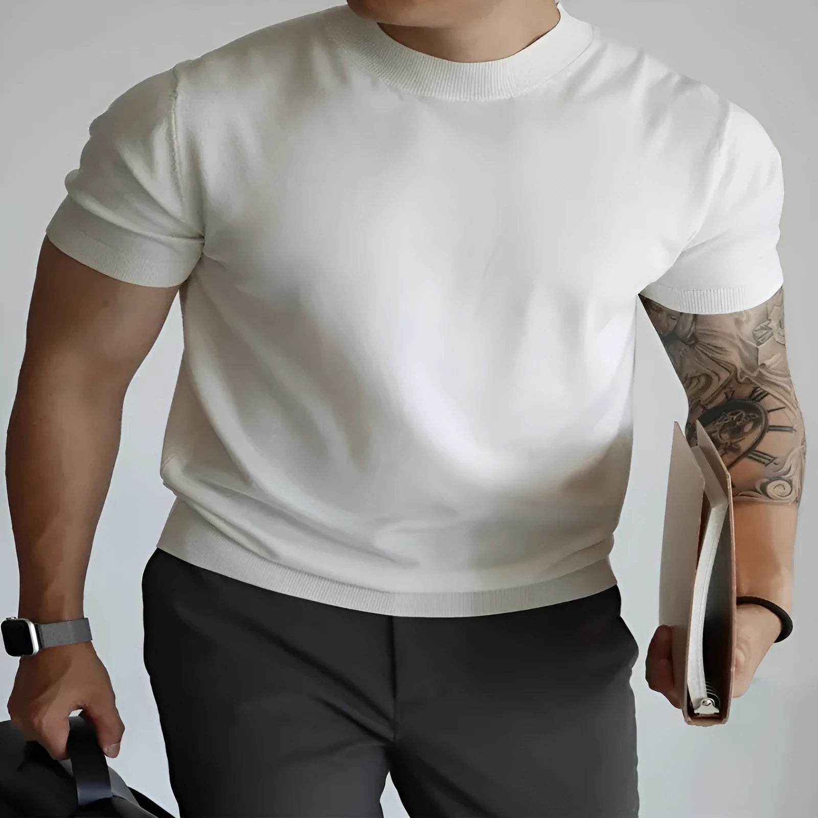 Men's solid colour slim-fit polyester T-shirt in dark gray, front view