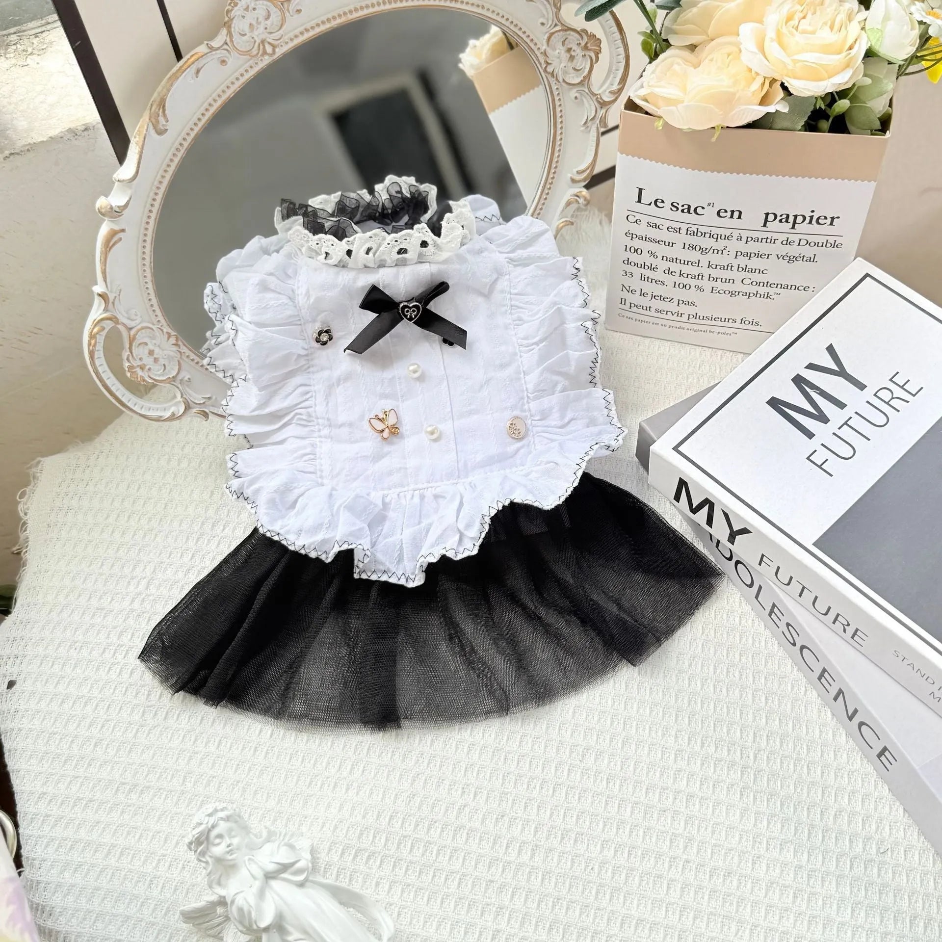 White polyester princess-style waltz gauze skirt for small to medium dogs