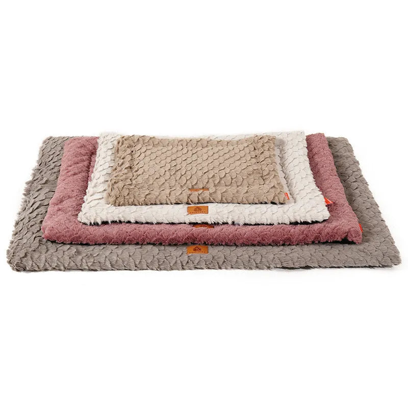 Pv wool cushion with fish scale pattern in brown for dogs and cats, available in multiple sizes