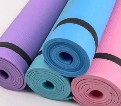 Red and blue EVA fitness yoga mats showing 4mm and 6mm thickness options for anti-slip exercise.