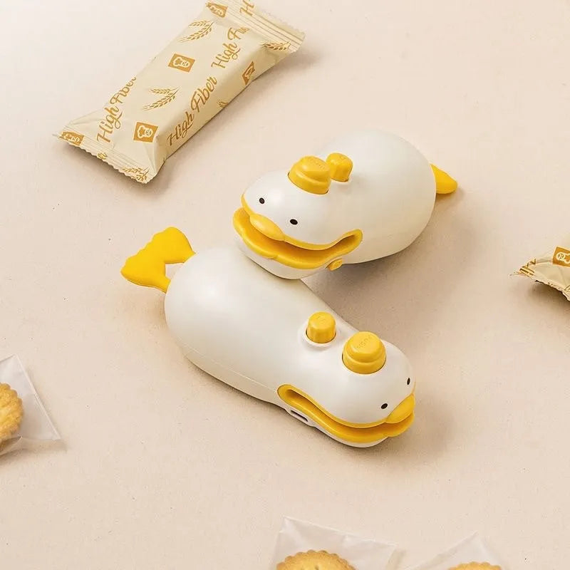 Yellow duck rechargeable sealing machine with animal jacquard style and USB charging cable