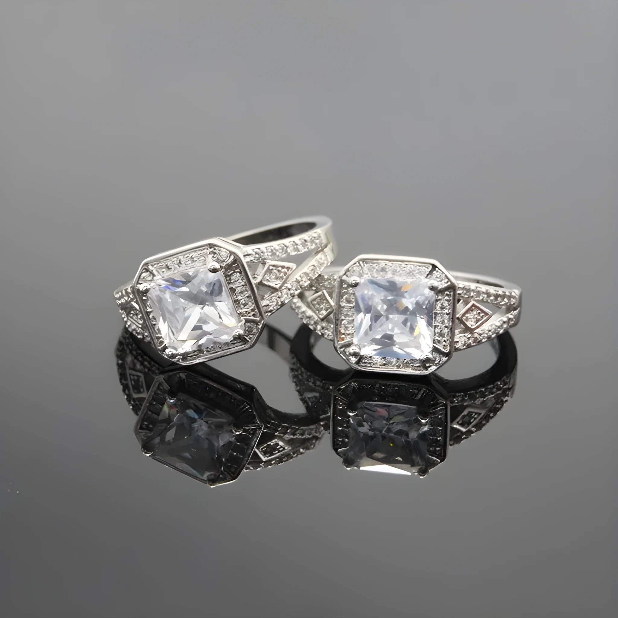 Geometric women's zircon ring with hollow design and platinum-colour finish