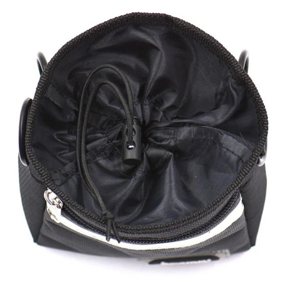 Dog training belt bag in black, Oxford cloth and polyester, size 11.5 by 5.5 by 17 cm, with adjustable belt