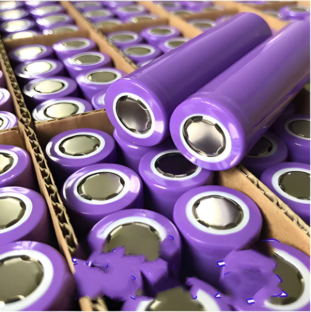 3.7V 2600mAh lithium-ion rechargeable battery cell with safety protection circuitry