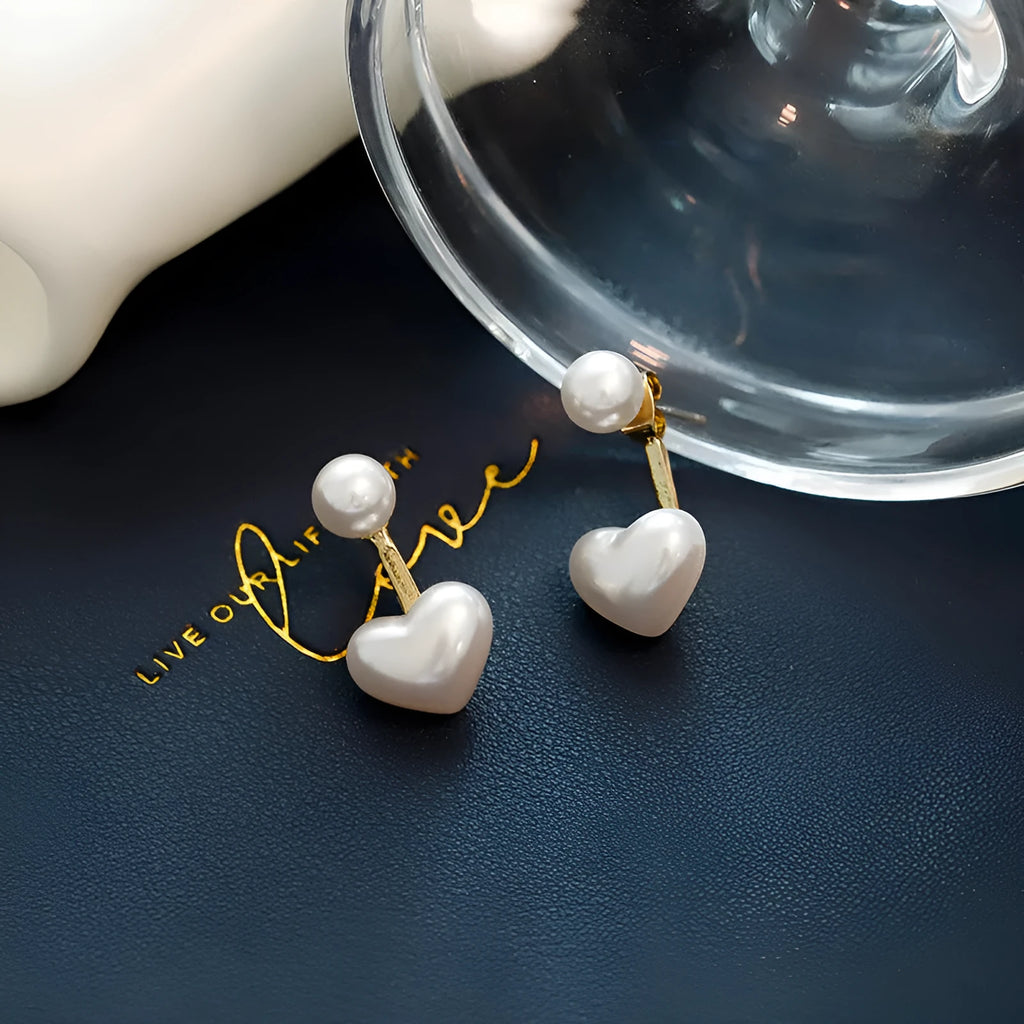 Korean style women's heart-shaped stud earrings with alloy construction and electroplating finish