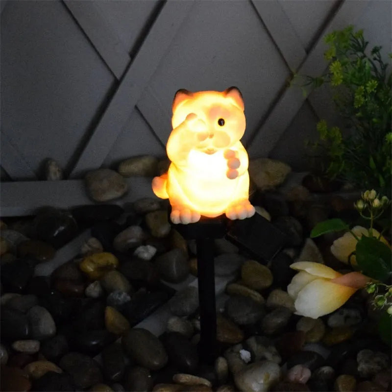 Brown cat-shaped solar-powered lawn light for garden decoration