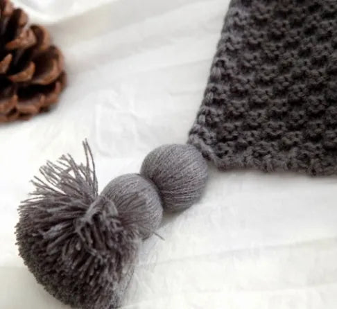Nordic fringed knit ball blanket in 130×170cm size with acrylic fabric