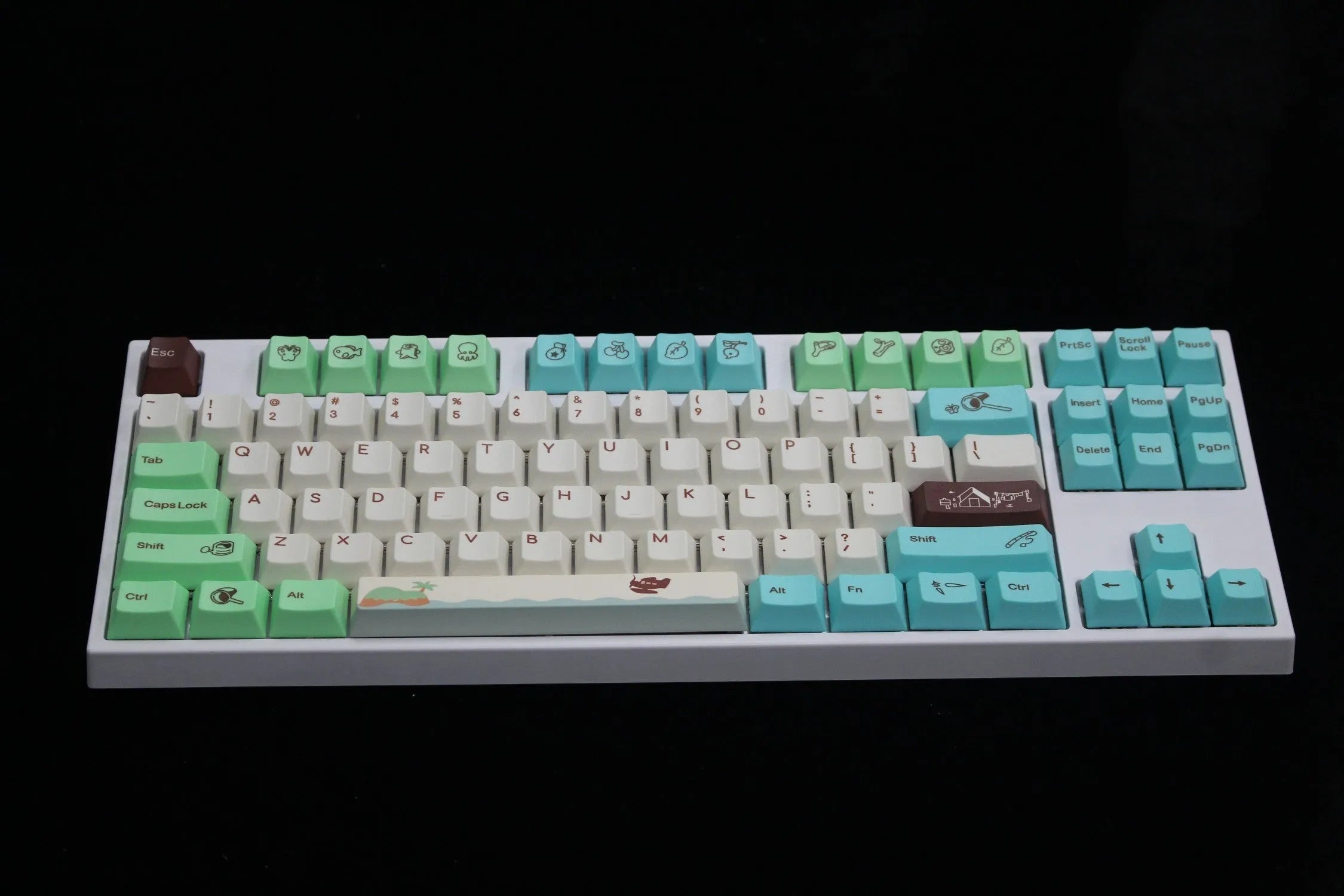 Animal Crossing themed keycap set in standard configuration colour, made from PBT with thermal sublimation print in OEM profile height
