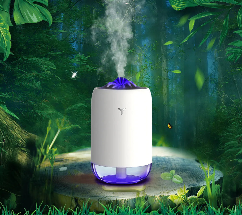 Magic Flame columnar humidifier in light blue colour with USB cable for desktop placement
