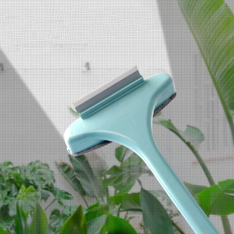 Window screen cleaning brush with triangular head and 92cm handle in blue colour