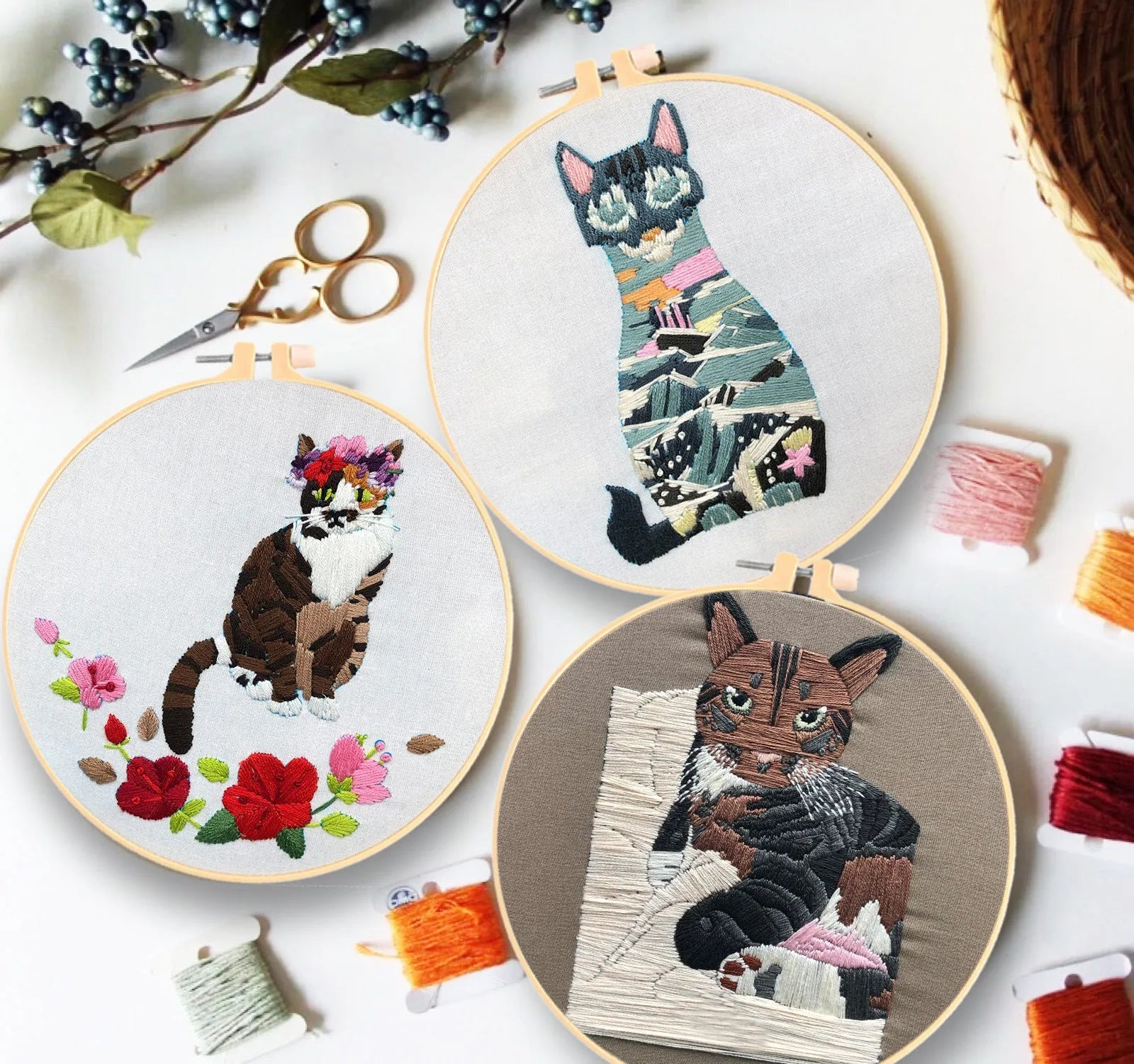 Cat cross stitch embroidery kit for beginners with cotton linen fabric and stretch frame