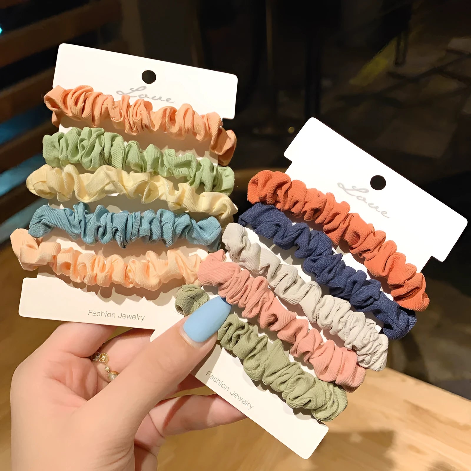 20-piece children's hair accessories set with autumn colours including hair rings and hairpins