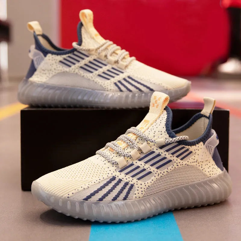 Men's white breathable fabric sports shoes with low-top design and platform heel
