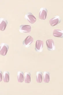 24 white plaid pattern fake nails arranged showing distinctive design