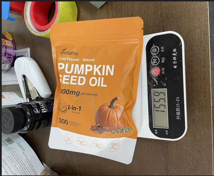 Vitamin Diet yellow pumpkin seeds soft capsules in bottle for adult dietary supplement