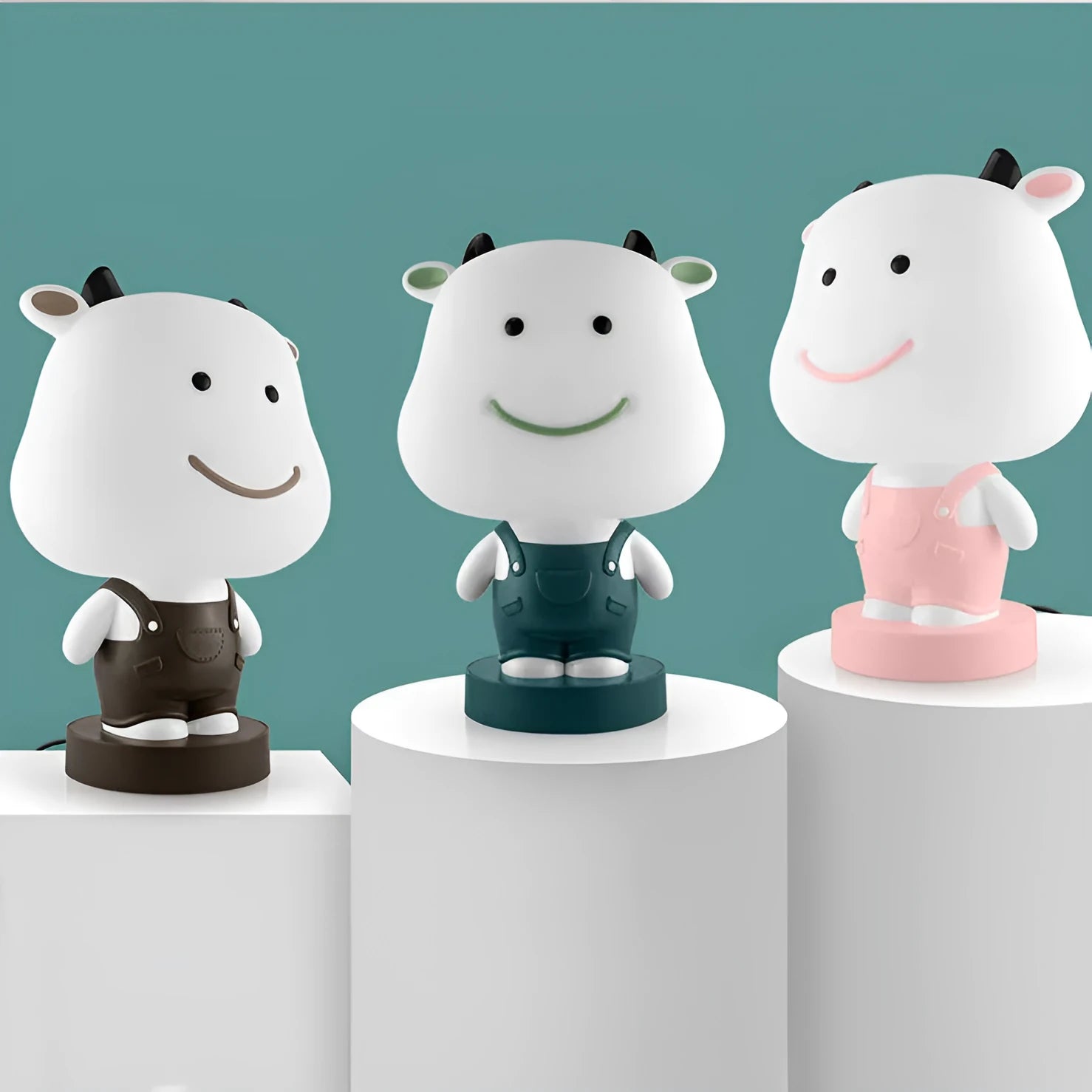 Cartoon animal table lamp in bear, cattle, rabbit, or tiger designs with LED light and plastic shade