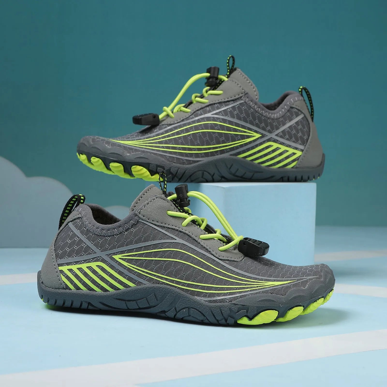 Children's quick-drying water shoes with non-slip rubber soles in multiple colour options