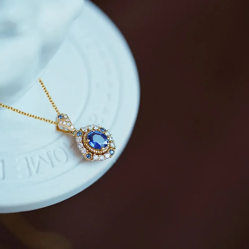 Women's royal necklace with mixed gem pendant on adjustable 21-50cm box chain in gold colour