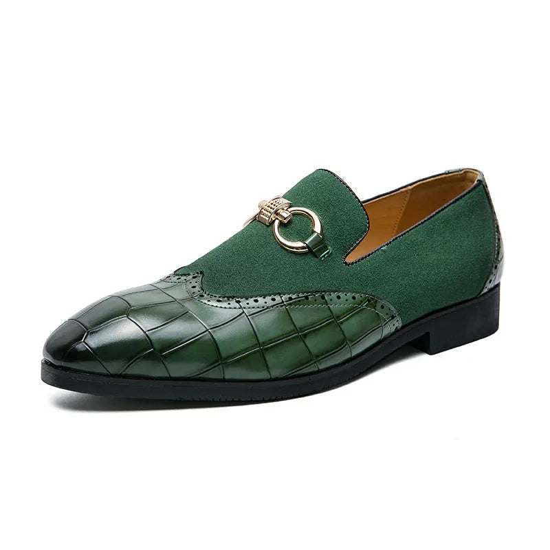 Men's black and green Korean style casual shoes with pointed toe and low-top height on a rubber sole.
