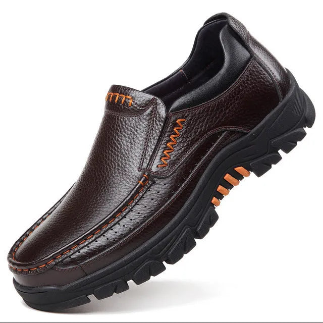 Men's black cowhide leather business casual slip-on loafers with rubber soles