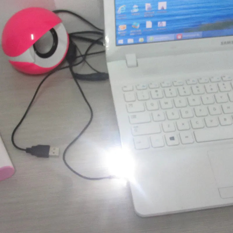 Mini 3LED USB light ultra-thin portable night light in black, with keyring attachment, 24x12x2mm
