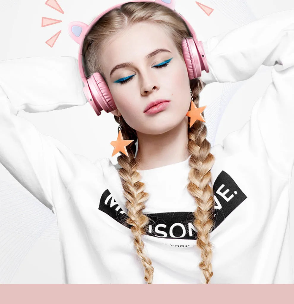 Pink white Luminous Bluetooth wireless gaming headset with microphone and 40mm speakers