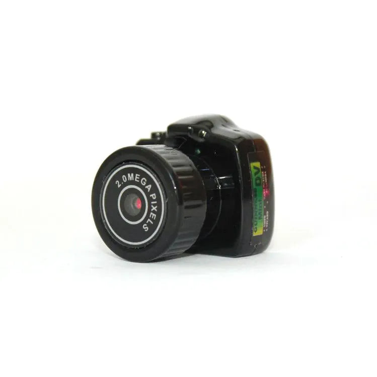 HD compact body camera in black with Mini 8 Pin USB port and Micro SD card slot