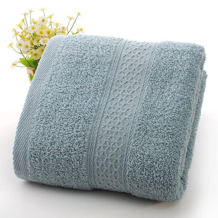 Thickened cotton blend bath towel and beach towel in apple green with weak twist finish
