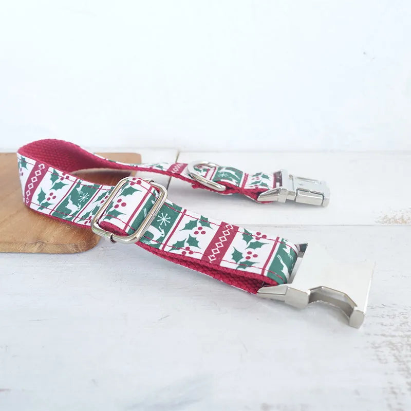 Dog thicken soft collar and leash set in light gold Christmas deer pattern on polyester