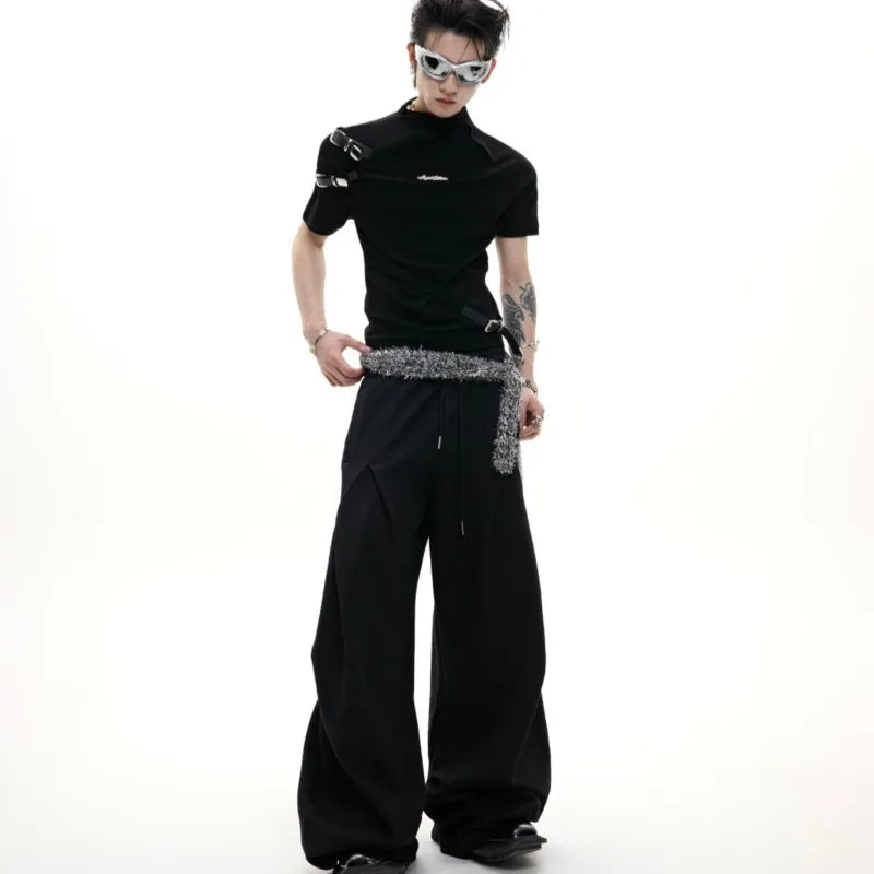 Men's slim fit cotton T-shirt with metal belt collar design in white or black colour