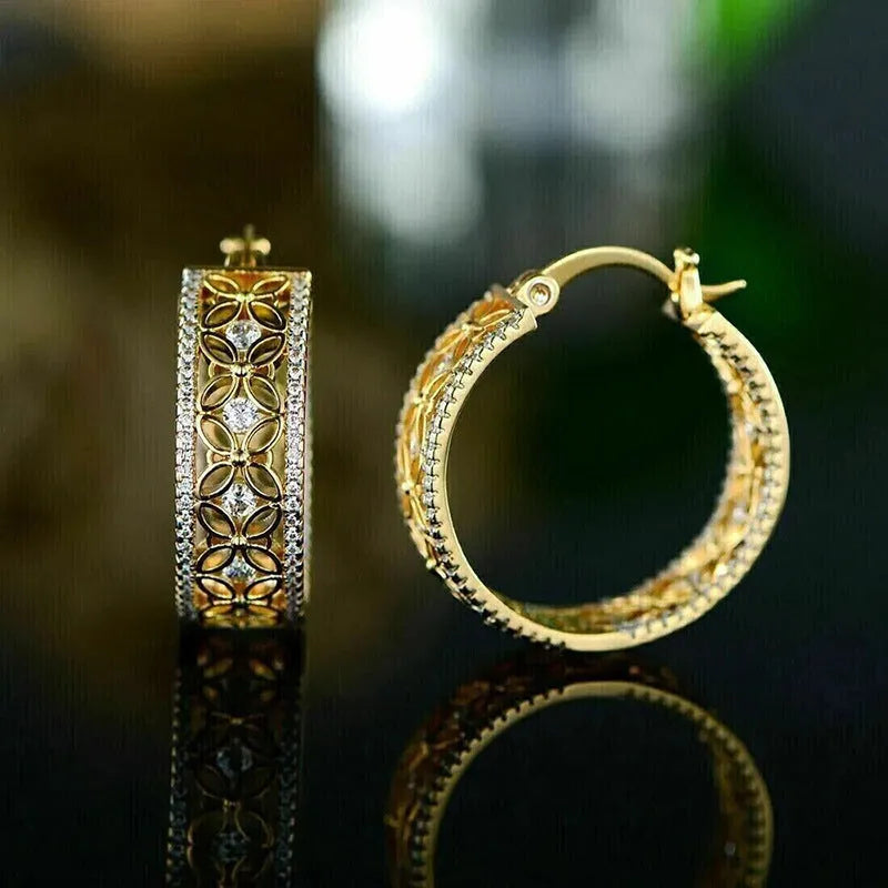 Geometric copper earrings with horse eye, flower and butterfly motifs in yellow gold E4221 finish