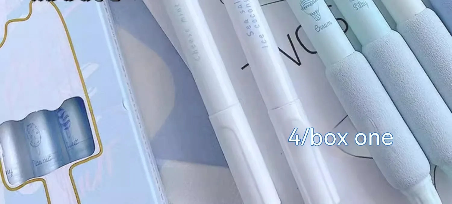 Four double-headed fluorescent pens with 05mm tips for student calligraphy practice
