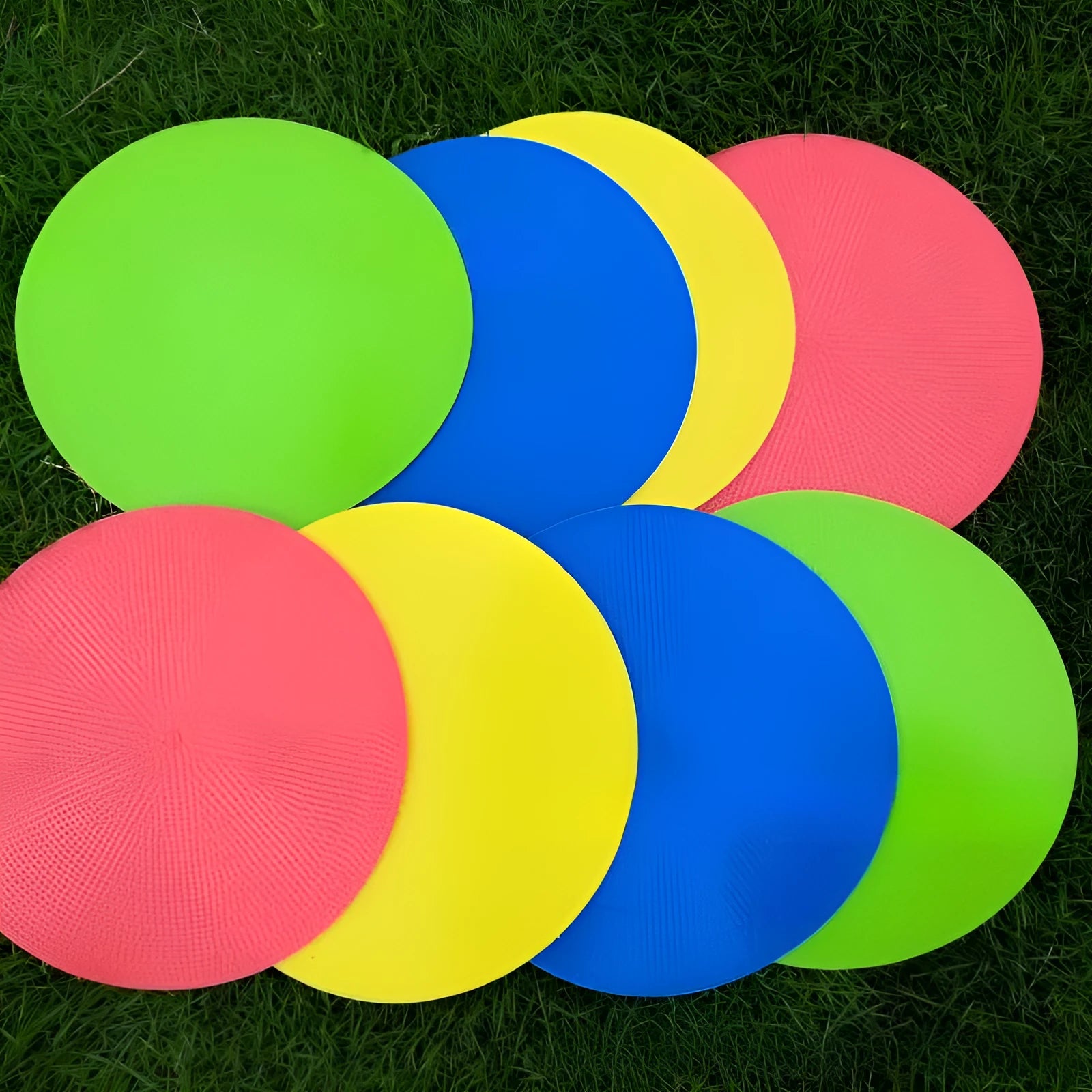 Football training target disc in TPE material with 23cm diameter and 3mm thickness