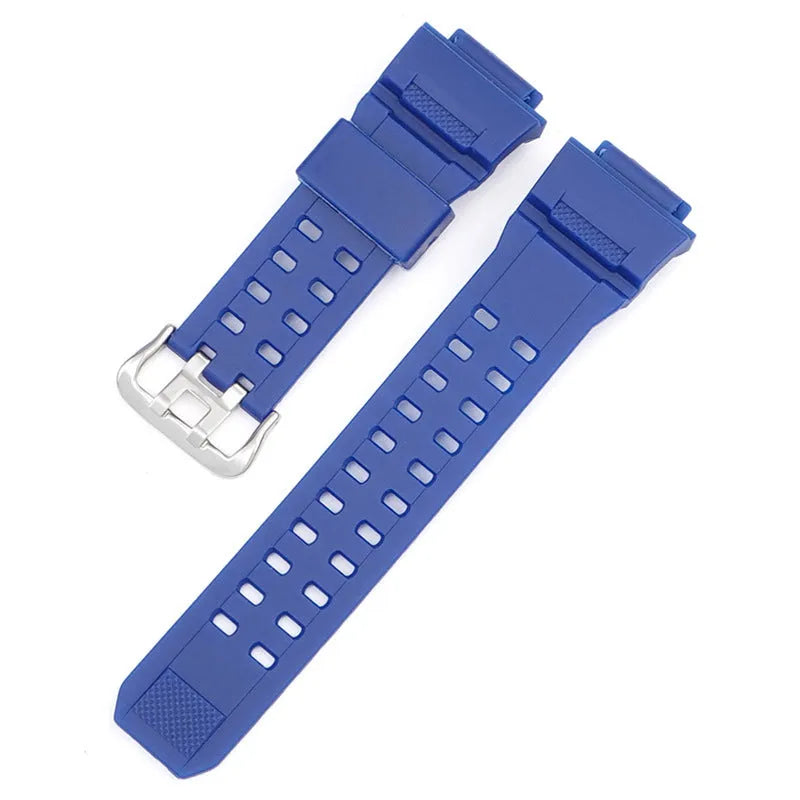 Camouflage pattern TPU watch strap with silver buckle measuring 19cm long