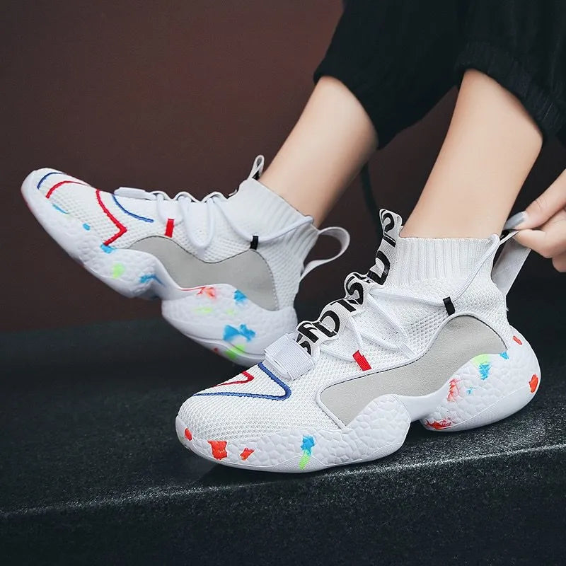 Men's camouflage print sneakers with mesh upper and vulcanised rubber sole