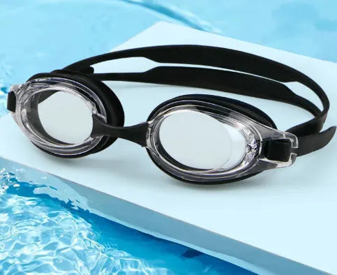 Myopia swimming goggles with prescription lenses in protective case