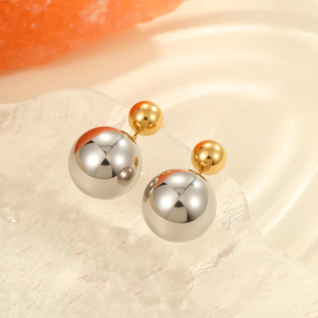Geometric colour-block ear studs with round beads in stainless steel and 18K electroplating