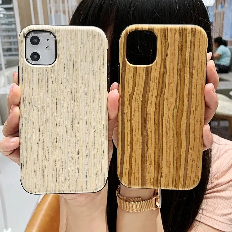 Wooden iPhone case in rosewood, teak and walnut finishes for various iPhone models