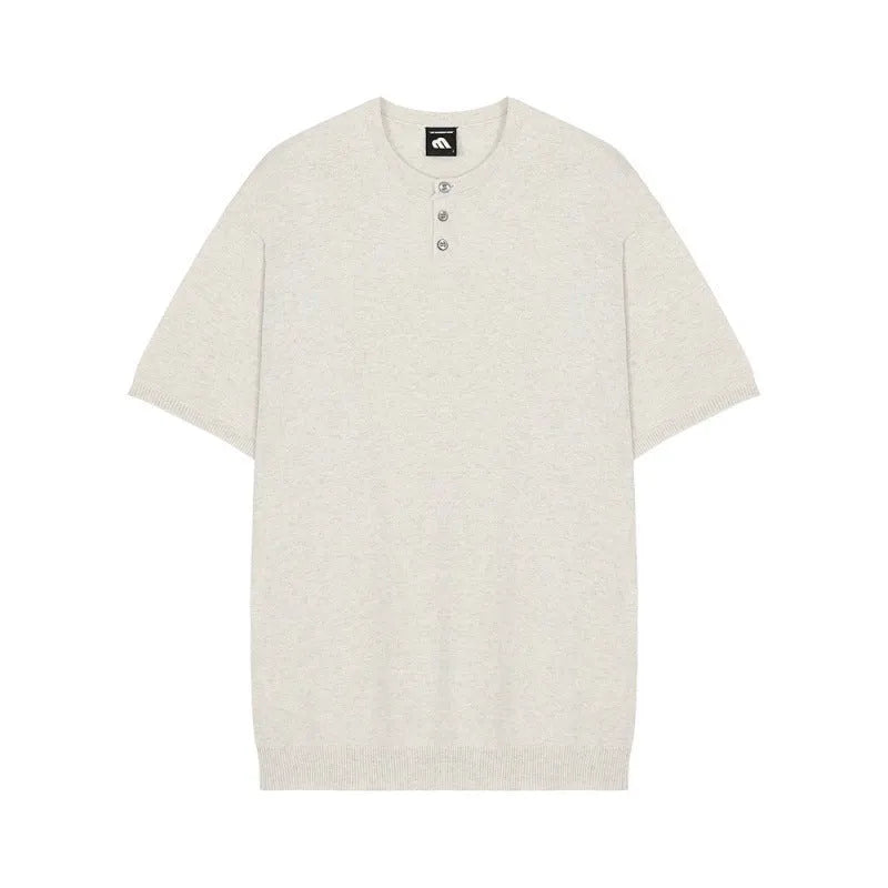 Man wearing a black thin slim-fit ice silk knitted short-sleeved bottoming shirt.