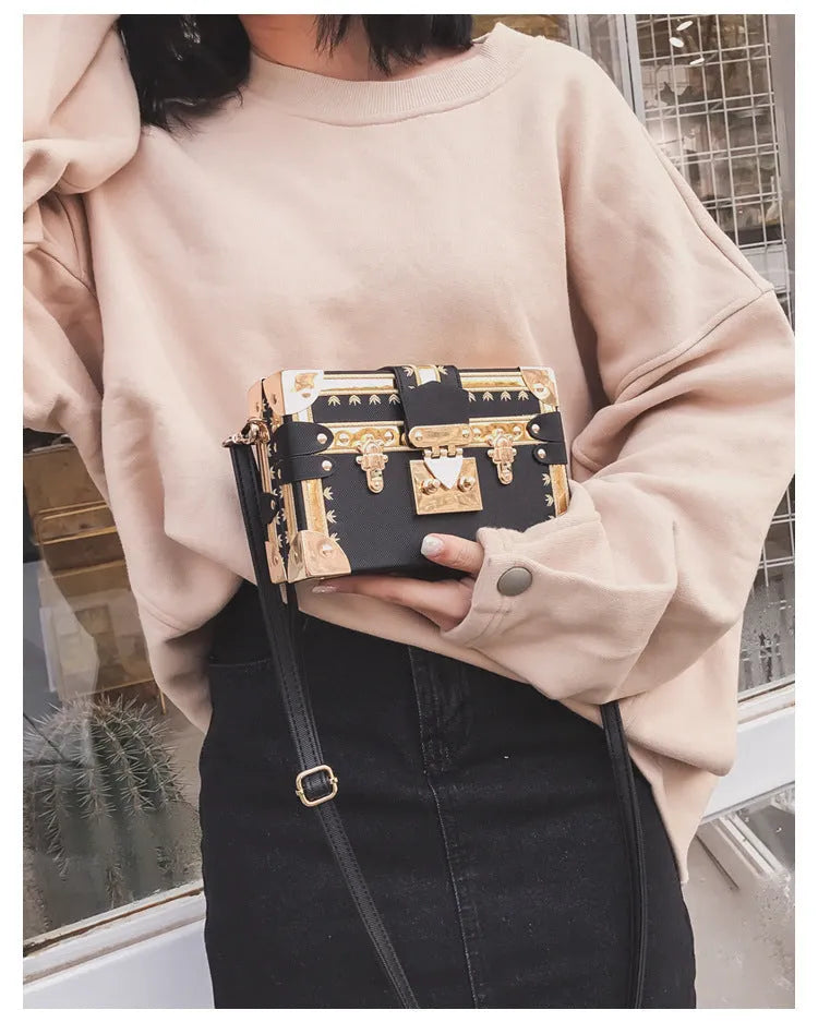 Women's hard PU shoulder bag with flap closure and rivet decoration in black or green