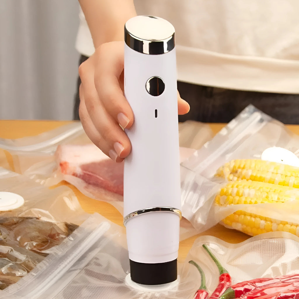 White USB electric suction pump with five 26x28cm vacuum bags food grade air valve
